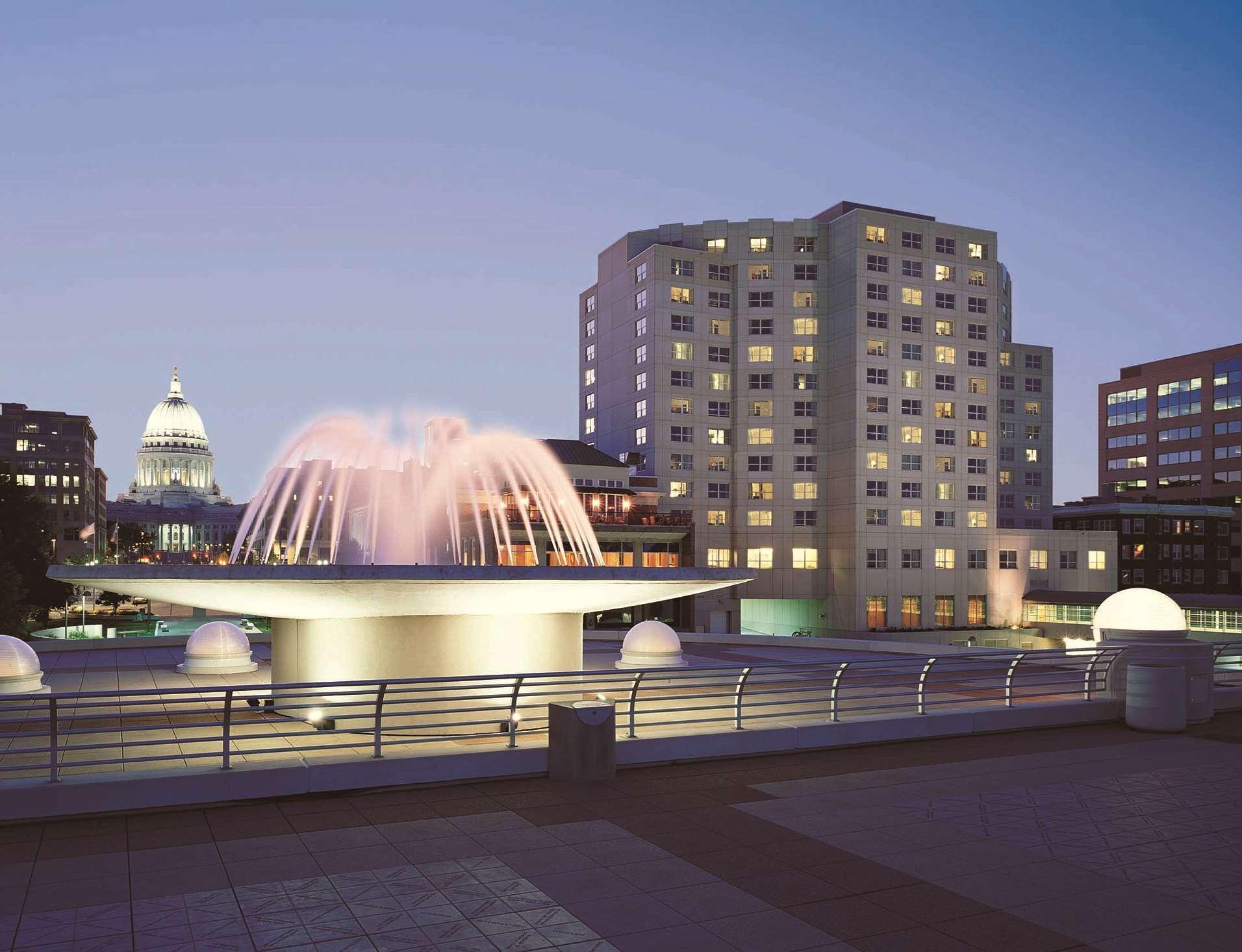 Hilton Madison Monona Terrace Otel Dış mekan fotoğraf